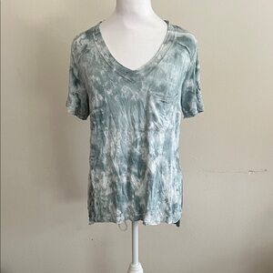 Rock & Republic Blue Tie-Dye V-Neck Tee